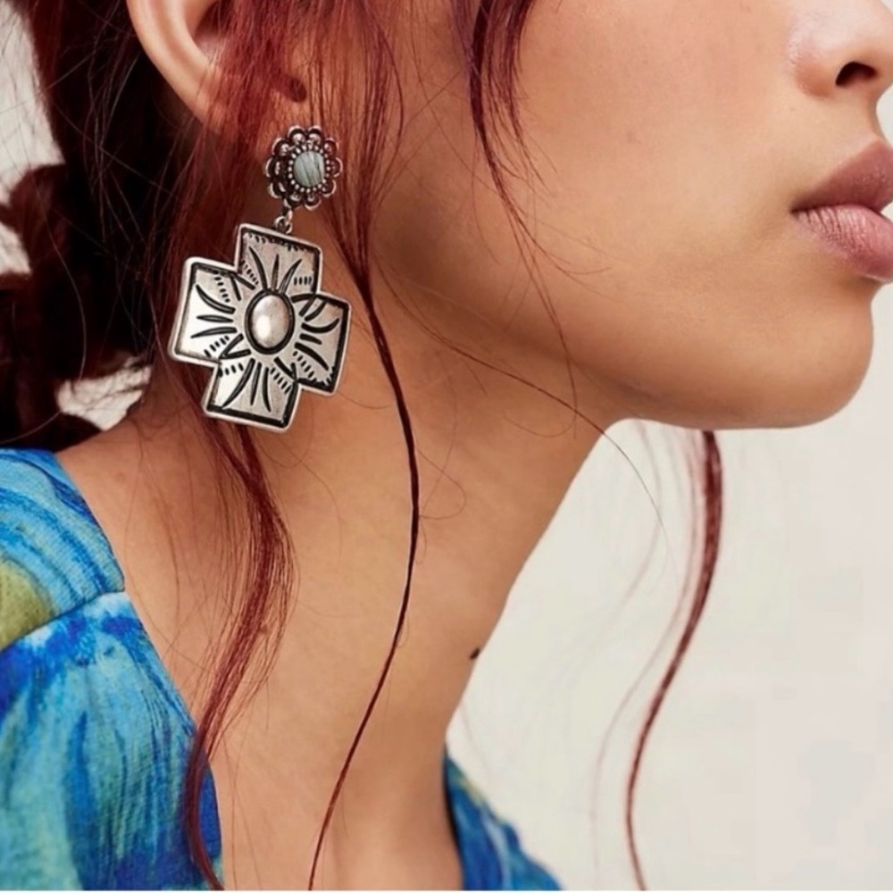 Free People Country Western Bohemian Cross Dangles Earrings Silver Yellowstone